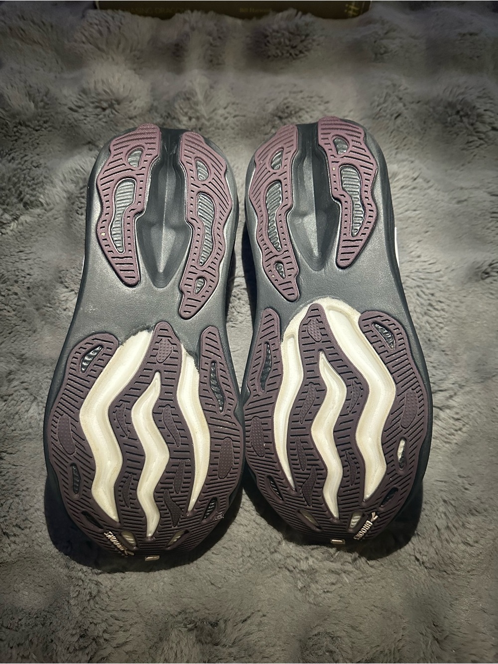 Brooks Glycerin Max
Black Orchid Ice Grey (Women's) - Picture 6 of 6